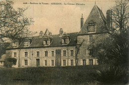 Arradon * Vue Sur Le Château De La Commune - Arradon