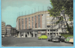 Bruxelles-La Gare Centrale-Station-Automobile-Panhard-Renault 4CV-Vieilles Voiture-Vintage Cars-oldtimer-Edit.Artcolor - Public Transport (surface)