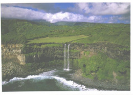 USA:Hawaii, Waterfall To The Sea - Big Island Of Hawaii