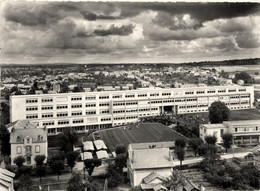 Montceau Les Mines * Vue Sur Le Lycée Technique Et Moderne * école Groupe Scolaire - Montceau Les Mines