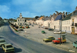 FRUGES - La Grand'Place - ( Veilles Voitures Citroën DS -2CV - Renault 5 - 104 - Golf Wolvagen ....) - Fruges