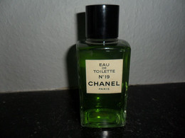 FACTICE / DUMMY / ANCIEN /   N°19  CHANEL  / E De T 200 ML - Factices