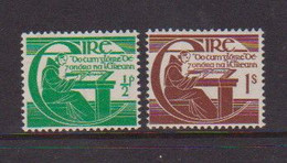 IRELAND    1944    Michael  O'Clery    Set  Of  2     MH - Unused Stamps