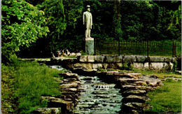 Tennessee Lynchburg Jach Daniel's Statue And Spring - Lynchburg