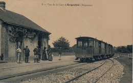 DEPT 53 VUE DE LA GARE D'ARGENTRÉ TRÈS  BELLE ANIMATION 9X14 REIMPRESSION DE CARTES ANCIENNES - Argentre