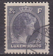 Q3033 - LUXEMBOURG Yv N°350 - 1944 Charlotte Right-hand Side