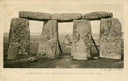 WILTS - STONEHENGE - PART OF OUTER CIRCLE WITH FRIAR'S HEEL  Wi425 - Stonehenge