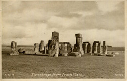 WILTS - STONEHENGE FROM SOUTH WEST  Wi424 - Stonehenge