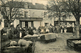 Dol * Le Marché Aux Cochons * Hôtel Des Voyageurs BOUVET * Foire Marchands - Dol De Bretagne