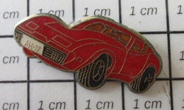 2819 Pin's Pins / Beau Et Rare / THEME : AUTOMOBILES / CORVETTE ROUGE IMMATRICULEE AH-77 - Corvette