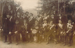 Tambour, Trompettes Et Garde-Champêtre Pour Les Conscrits De La Classe 1923 En Carte Photo - A Identificar