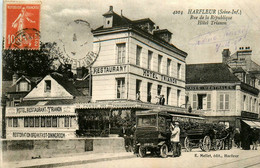 Harfleur * La Rue De La République * Hôtel Restaurant Trianon * Automobile Voiture Ancienne - Harfleur