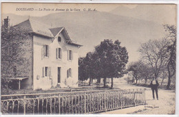 Cpa -74- Doussard - Personnage - Poste & Avenue De La Gare --edi Loro- - Doussard