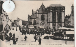61 - Carte Postale Ancienne De MORTAGNE AU PERCHE   Le Marché - Mortagne Au Perche