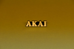 Radio/TV Embleem: AKAI - Componenti