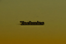 Radio/TV Embleem: Technics - Composants