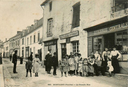 Montaigu * La Grande Rue De La Commune * épicerie Centrale * Cordonnier LUNARD * Villageois - Montaigu