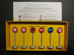 Dinky Toys - Panneaux De Signalisation Ville  N° 40 - Collections Atlas 2008 - Neuf - - Accessories