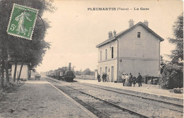 VIENNE  86  PLEUMARTIN - LA GARE - VUE INTERIEURE, TRAIN - Pleumartin