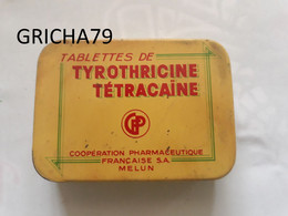 MEDECINE - BOITE METALLIQUE - TYROTHRICINE TETRACAINE - COOPERATION PHARMACEUTIQUE FRANCAISE SA - MELUN - Medisch En Tandheelkundig Materiaal