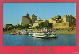 Memphis Harbour, Tennessee, U.S.A. Mississippi Riverboats - Memphis