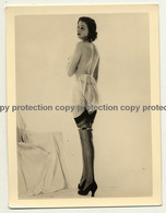 Topless Woman Wears Translucent Lingerie / Nipple (Vintage Photo B/W ~1940s/1950s) - Unclassified