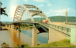 West Virginia Wheeling Fort Henry Bridge Spanning The Ohio River - Wheeling