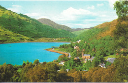 ARROCHAR AND THE HEAD OF LOCH LONG, DUNBARTONSHIRE, SCOTLAND. UNUSED POSTCARD   Qw6 - Dunbartonshire