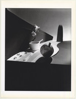 Horst P. Horst: Surreal Still Life 1941 (Sheet 1992: Form Horst 27 X 35.5 CM) - Sin Clasificación