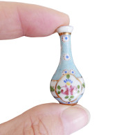 Ancien Vase Miniature 38mm Peint Main Porcelaine De Limoges Signé Poupée 1920 - Limoges (FRA)