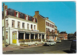 CP LE CROTOY, AUTO VOITURE MERCEDES DEVANT HOTEL DE LA BAIE, BAR RESTAURANT CHEZ MADO, LE CENTRE, SOMME 80 - Le Crotoy