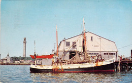 CPA - Bateau De Pêche à PROVINCETOWN WHARF USA - GIFT RAMA - Fishing Boats