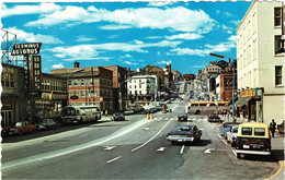 SHERBROOKE - Québec - La Rue King Est, Angle Grandes Fourches, A Gauche, La Gare D'Autobus - R/V - Sherbrooke