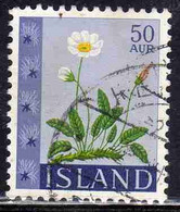 ISLANDA ICELAND ISLANDE ISLAND 1960 1962 FLORA FLOWERS IN NATURAL COLORS 50a USED USATO OBLITERE' - Gebraucht