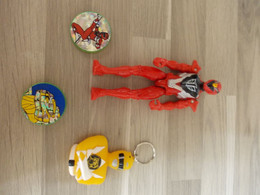 Lot Van 1 Vintage Figurine Bandai 14 Cm + Porte Clé + 2 Slammer Caps Power Rangers Rouge Et Jaune - Power Rangers