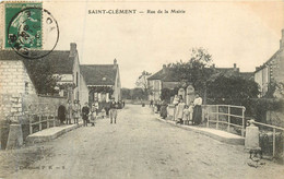 ST CLÉMENT Rue De La Mairie - Saint Clement