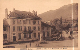CLELLES (Isère) - L'Hôtel De Ville Et Le Monument Aux Morts - Clelles