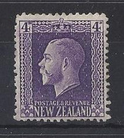 NEW ZEALAND....KING GEORGE V..(1910-36..)...." 1915.."...4d......SG422a.........MH... - Unused Stamps