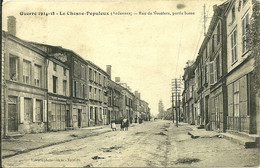 08 Ardennes LE CHESNE POPULEUX Rue De Vouziers Partie Basse Voyagée - Le Chesne