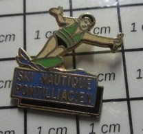 413g Pin's Pins / Beau Et Rare / SPORTS / SKI NAUTIQUE PONTILLACIEN   Attttttttttention La Chute ! - Ski Nautique