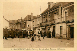 Bouguenais * Place Du Village * En Attendant Chopine à L'homme * Café Du Commerce * Charcuterie - Bouguenais
