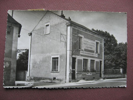 CPA PHOTO 89 COURSON LES CARRIERES La Poste 1950 1960 - Courson-les-Carrières