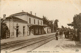 Vallauris * Golfe Juan * La Gare Du Village * Ligne Chemin De Fer - Vallauris