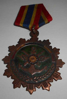 Ancienne Médaille Chine Vietnam China Memorial Medal Of Honour For Vienam Largeur 5,5 Cm - Sonstige & Ohne Zuordnung