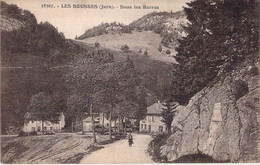 CPA France - 39 - LES ROUSSES - Sous Les Barres - 18367 - CLB Besançon - Otros & Sin Clasificación