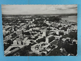 A Travers Le Congo Léopoldville - Kinshasa - Léopoldville