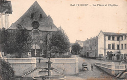 SAINT-CHEF (Isère) - La Place Et L'Eglise - Fontaine - Saint-Chef