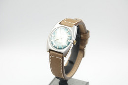 Watches : RODANIA DATASPORT 17 JEWELS INCABLOC WITH NEW BAND - Nr. : 2765.5 - Original  - Running - Excelent Condion - Moderne Uhren