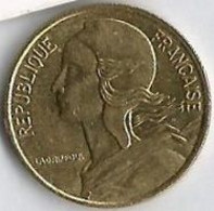 Pièce De Monnaie 5 Centimes Marianne 1992     4 Plis - 5 Centimes