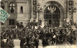 CPA PARIS 4e Arrivée Du Lord Maire A L'Hotel De Ville (464247) - Recepciones